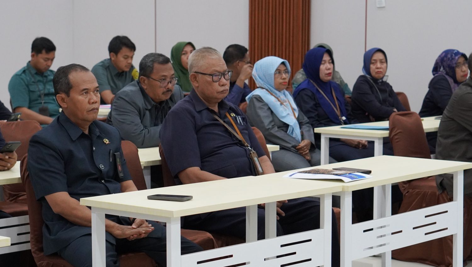 width:100%; height:auto