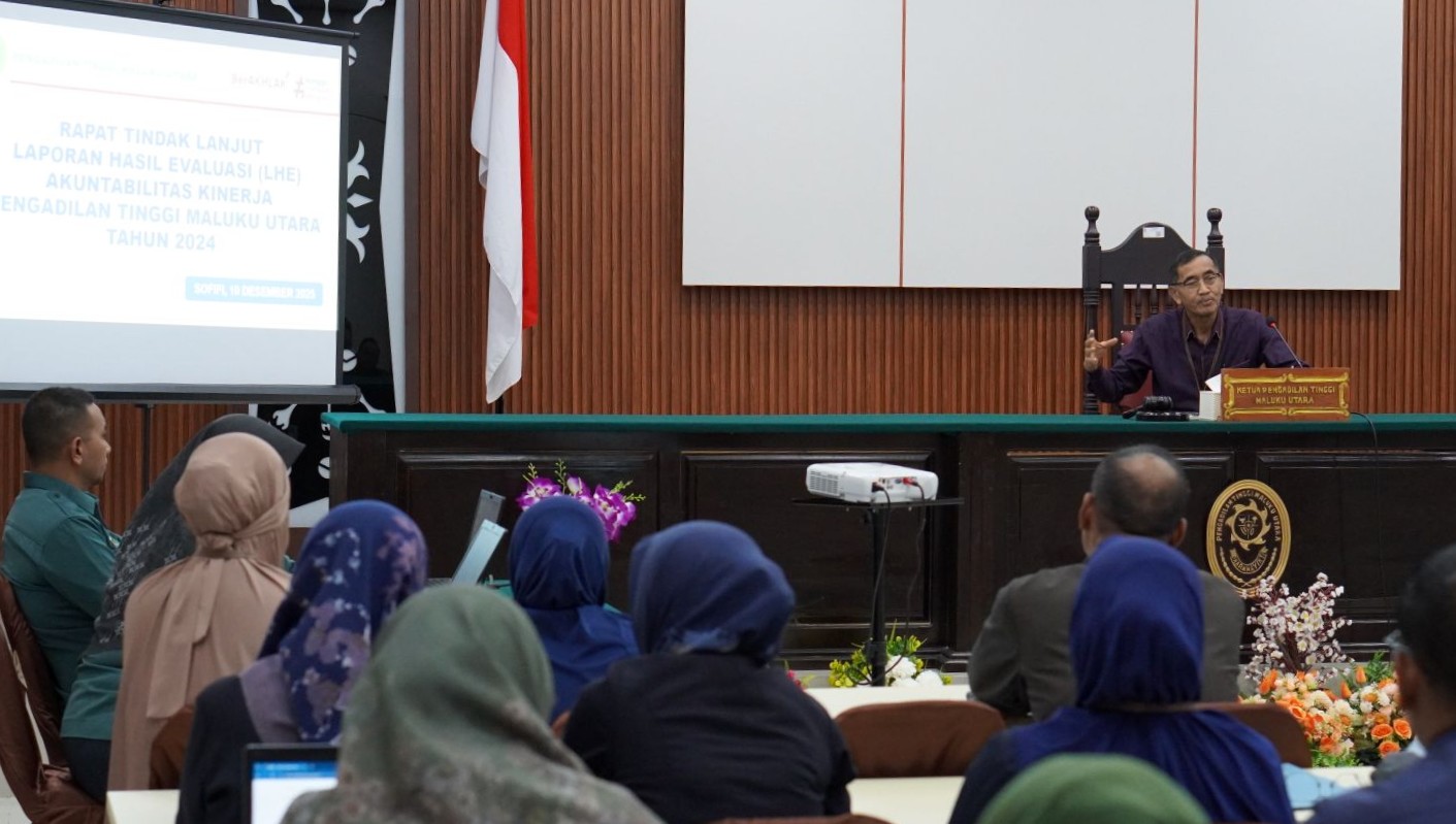 width:100%; height:auto